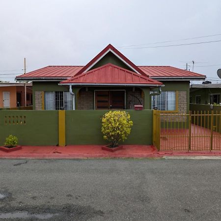 4 Bedroom House, Bon Accord Teak House Bon Accord Village Exteriér fotografie